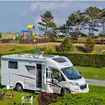 Camping - 6 Pers., Proche Utah - Api-1-52-2112 Sainte-Marie-du-Mont (Manche)