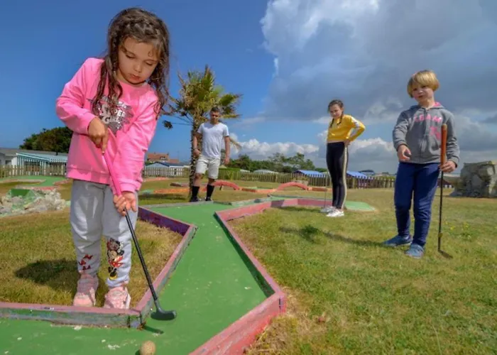 Camping - 6 Pers., Proche Utah - Api-1-52-2112 Sainte-Marie-du-Mont (Manche)